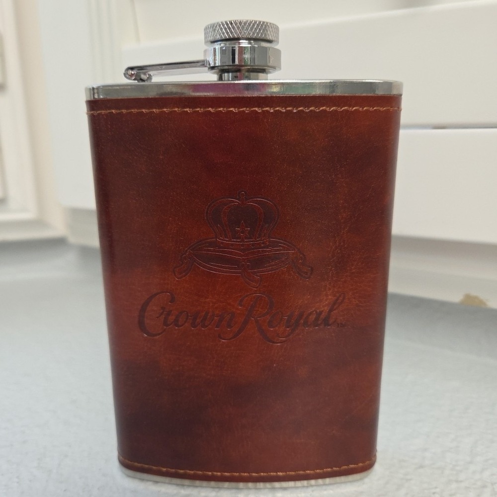 Crown Royal Limited Edition Stainless Steel‎ Leatherbound 8oz Hip Flask